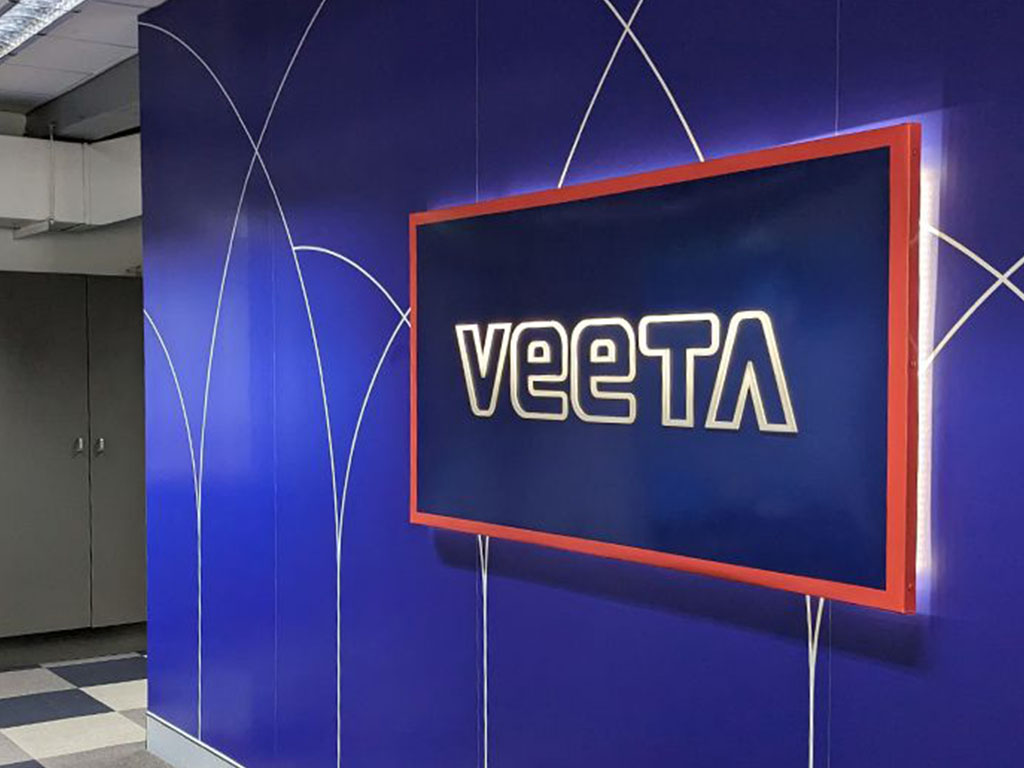 Illuminated signage (reception)