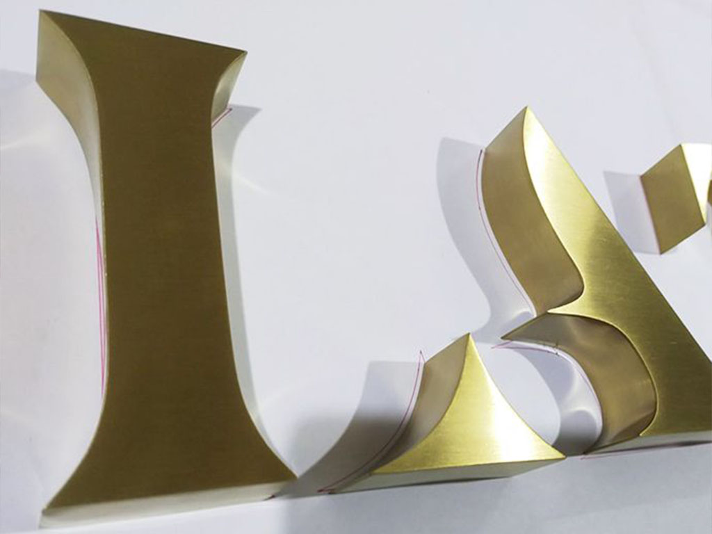 3D fabricated signage